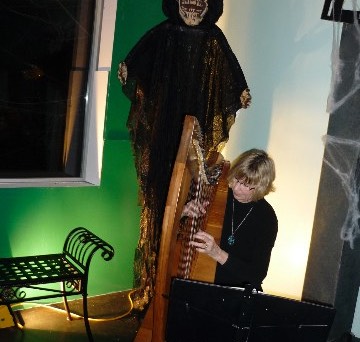 Barbara the harpist